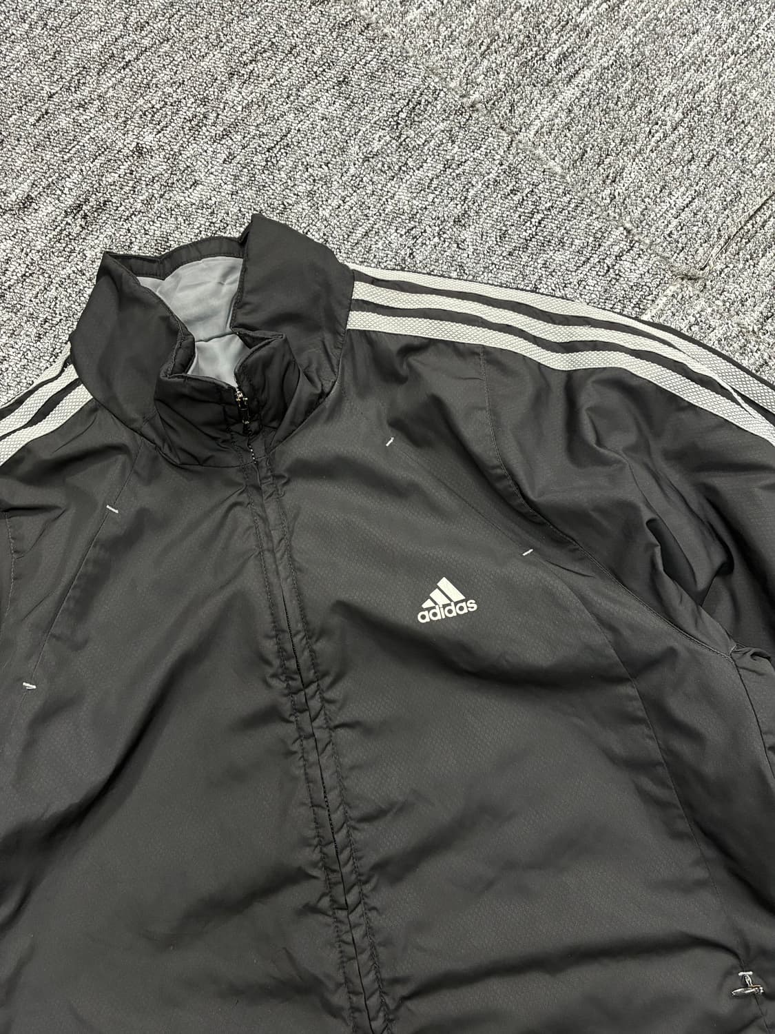 아디다스 블랙 그레이 리버시블 바람막이 점퍼 상품이미지9