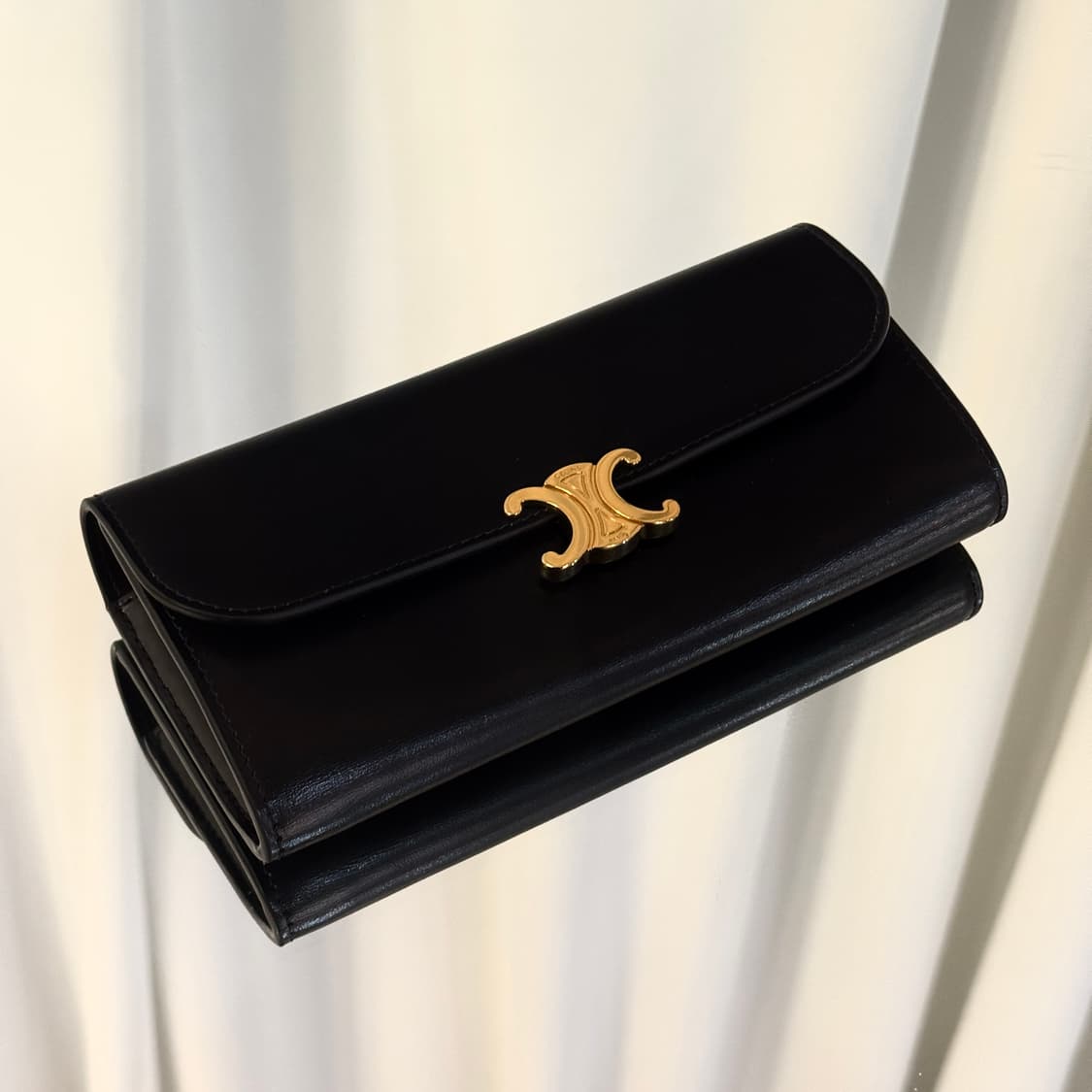 셀린느 트리오페 장지갑 카프스킨 롱월릿 상품이미지1