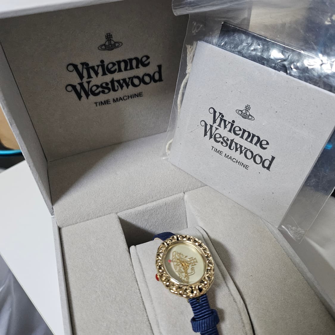 비비안웨스트우드 로코코 시계 상품이미지2