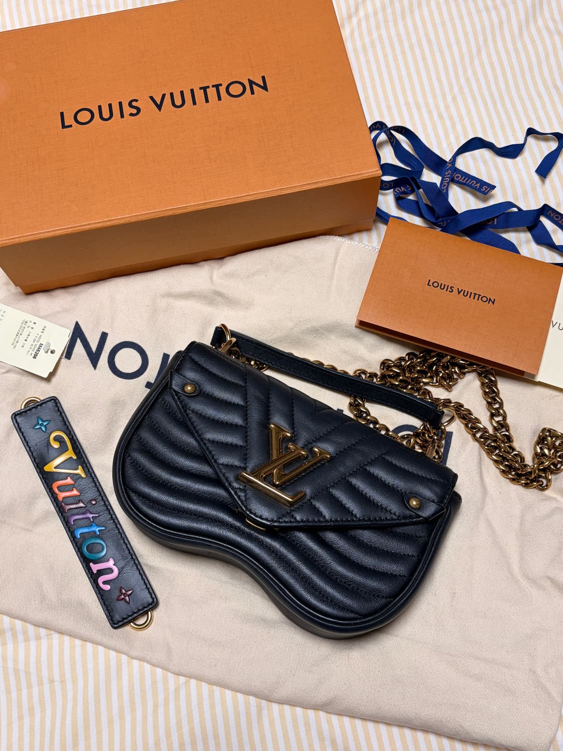 루이비통 뉴웨이브 체인백PM블랙 상품이미지8