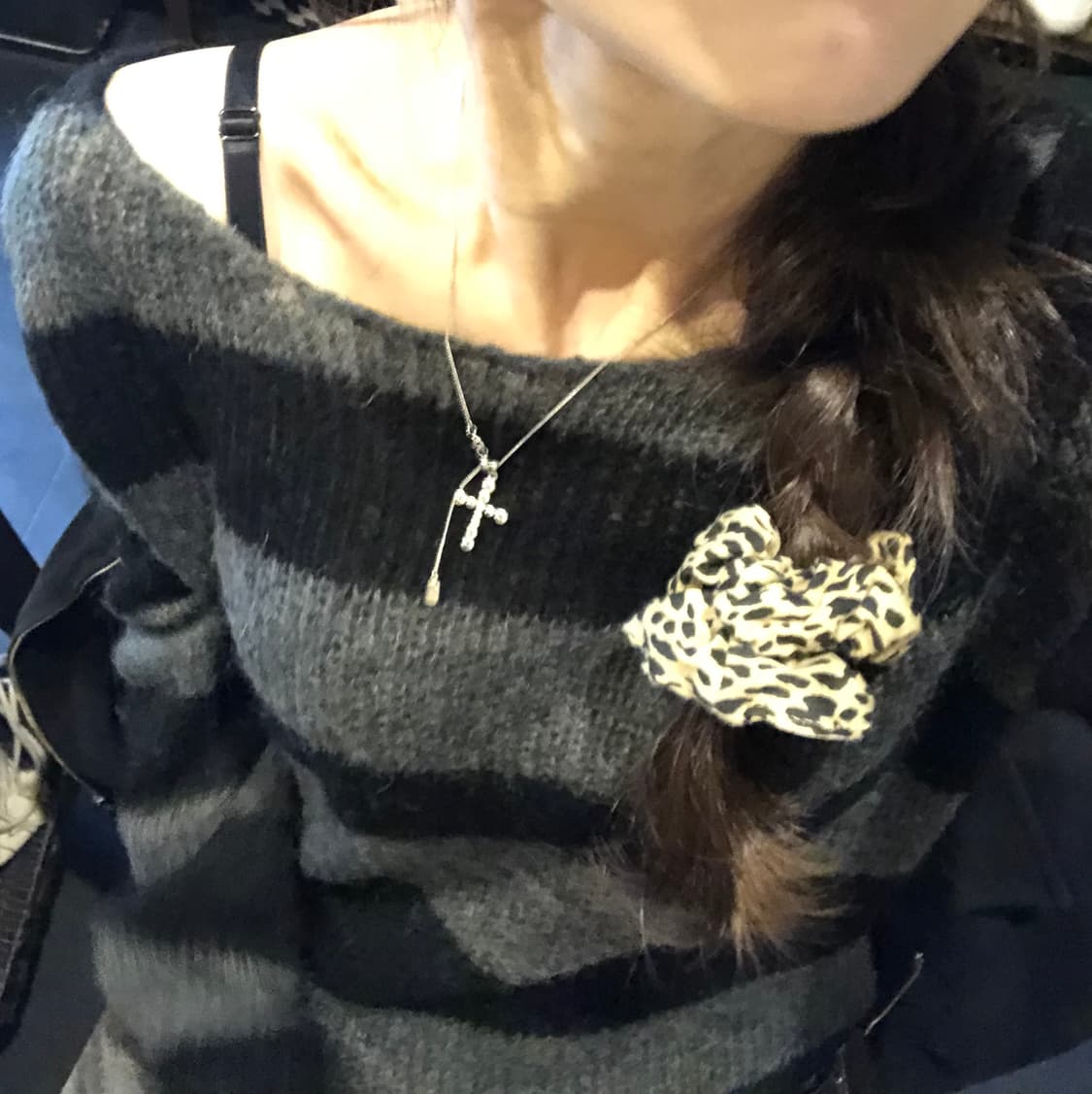 브랜디멜빌 스트라이프 원숄더 니트 상품이미지1