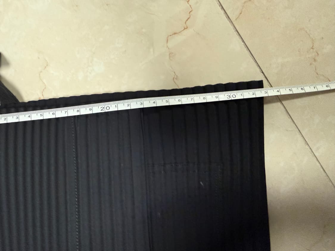 ISSEY MIYAKE HOMME PLISSE CROSS BAG L 상품이미지5