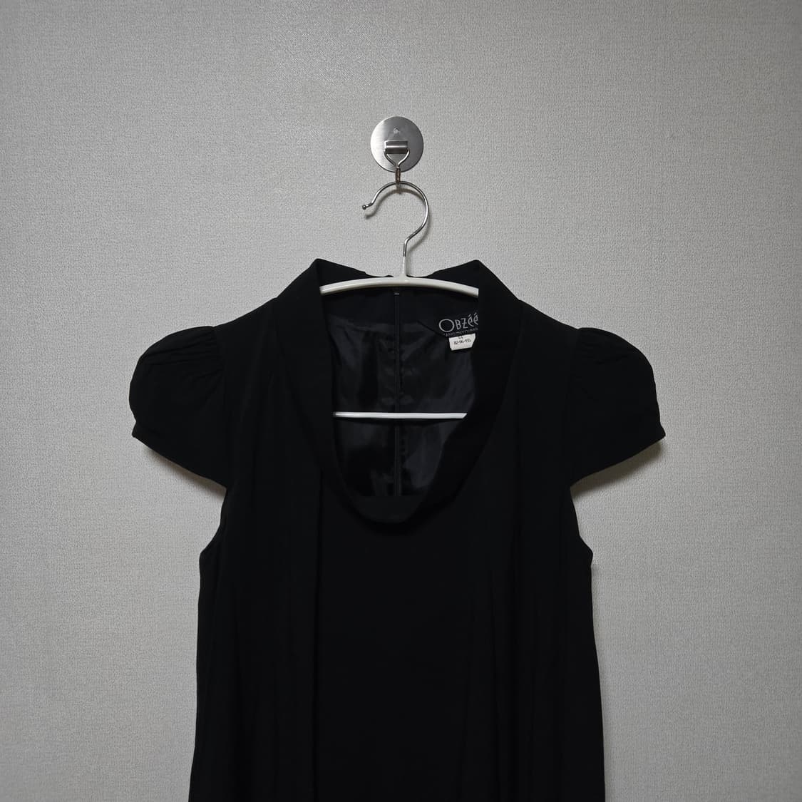 오브제 블랙 퍼프 원피스  상품이미지2