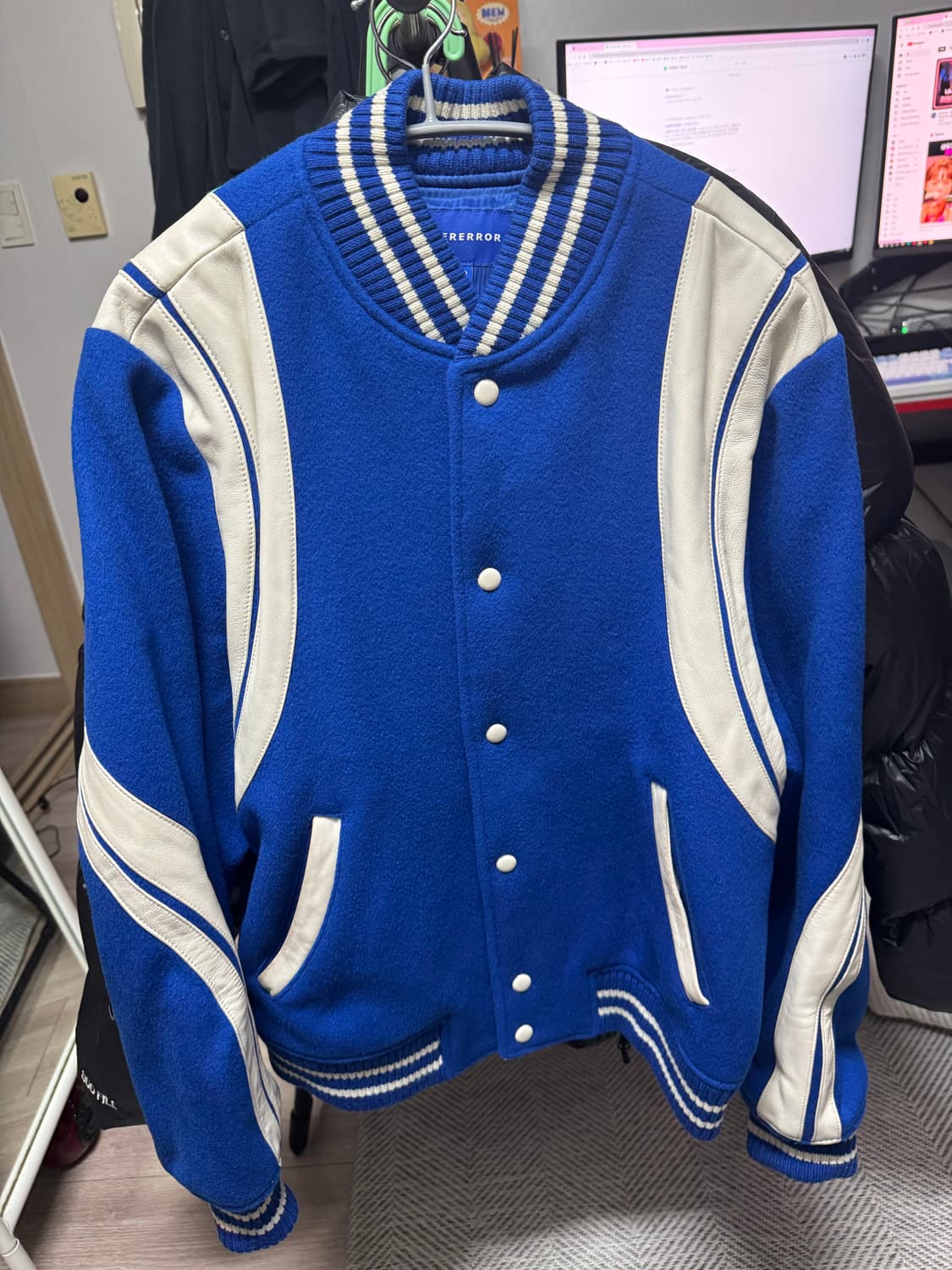 아더에러 트윗 바시티 자켓 A2 블루 중고상품 판매합니다 상품이미지2