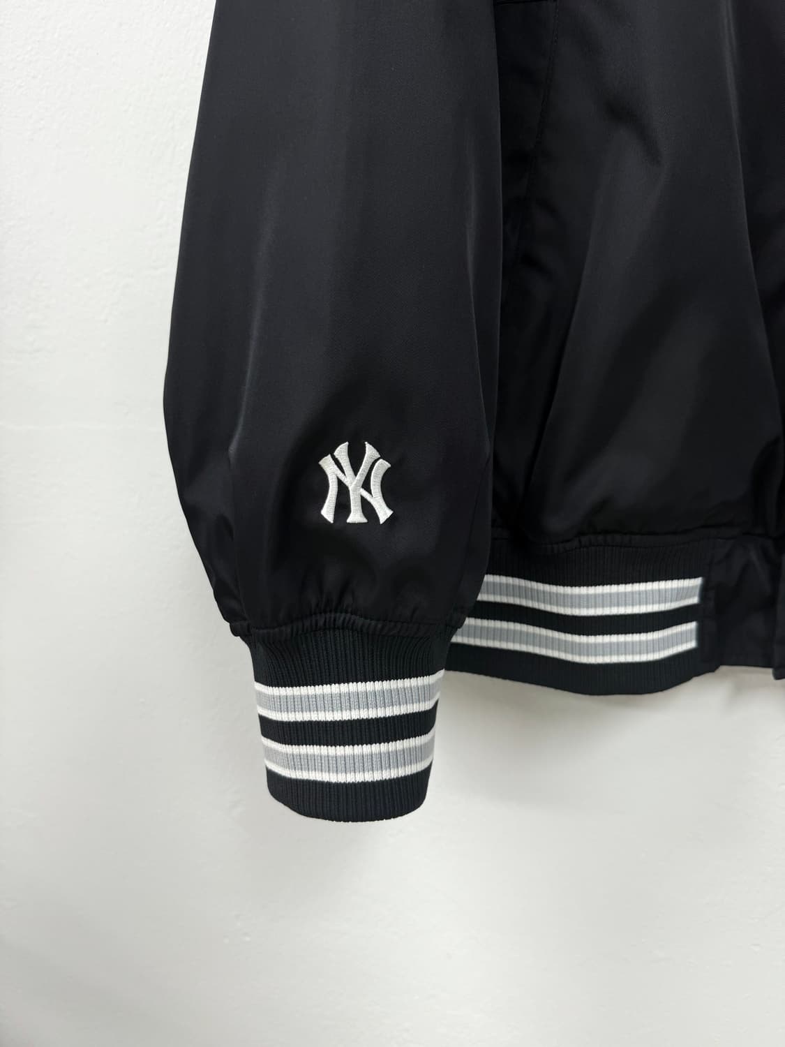 105 XL 사이즈 남성 MLB 나일론 바시티 자켓 상품이미지2