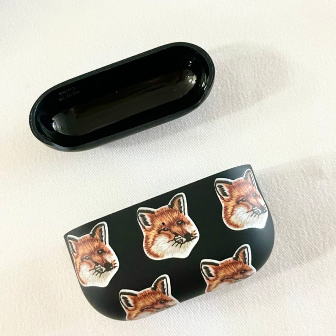 메종키츠네x네이티브유니온 에어팟 프로1,2세대 케이스 상품이미지4