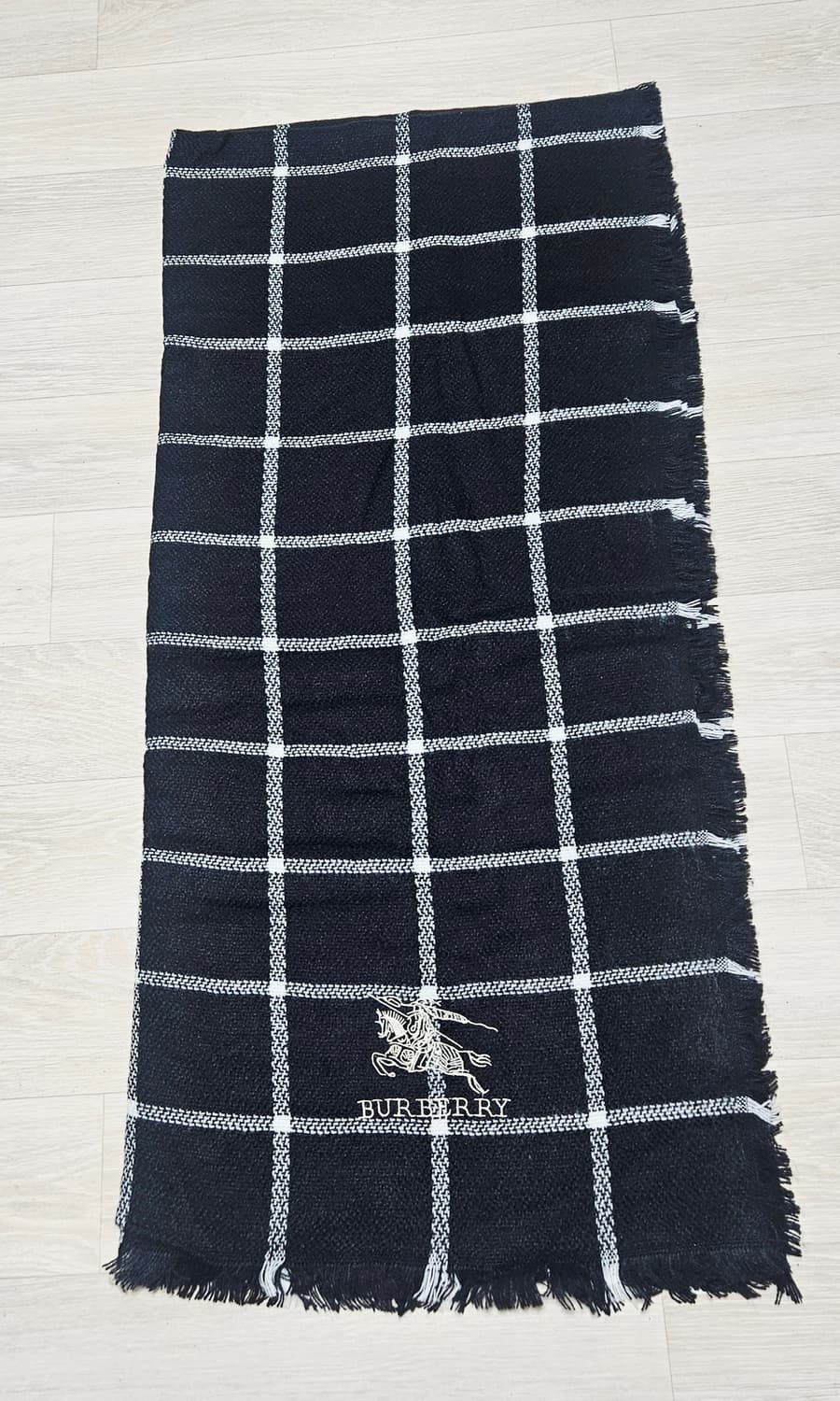 버버리  머플러  정품  상품이미지3