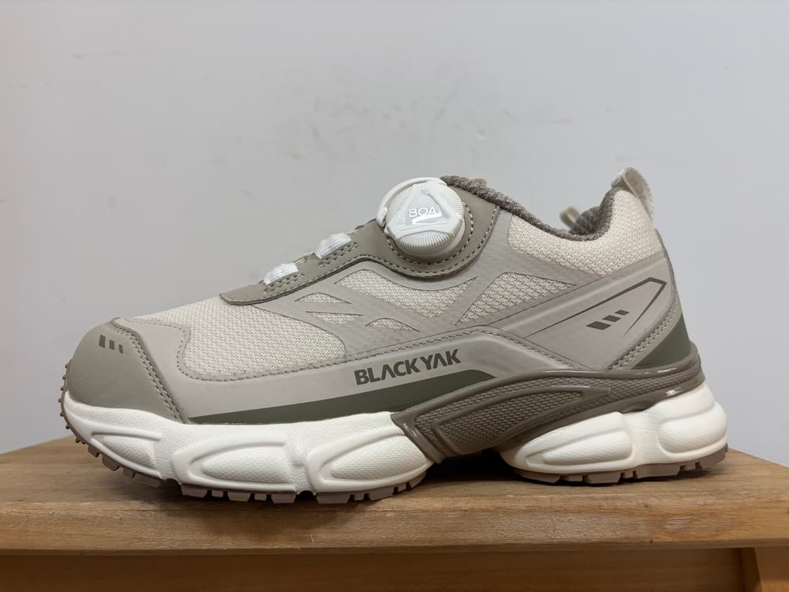 블랙야크 여성 트레킹화 235 상품이미지2