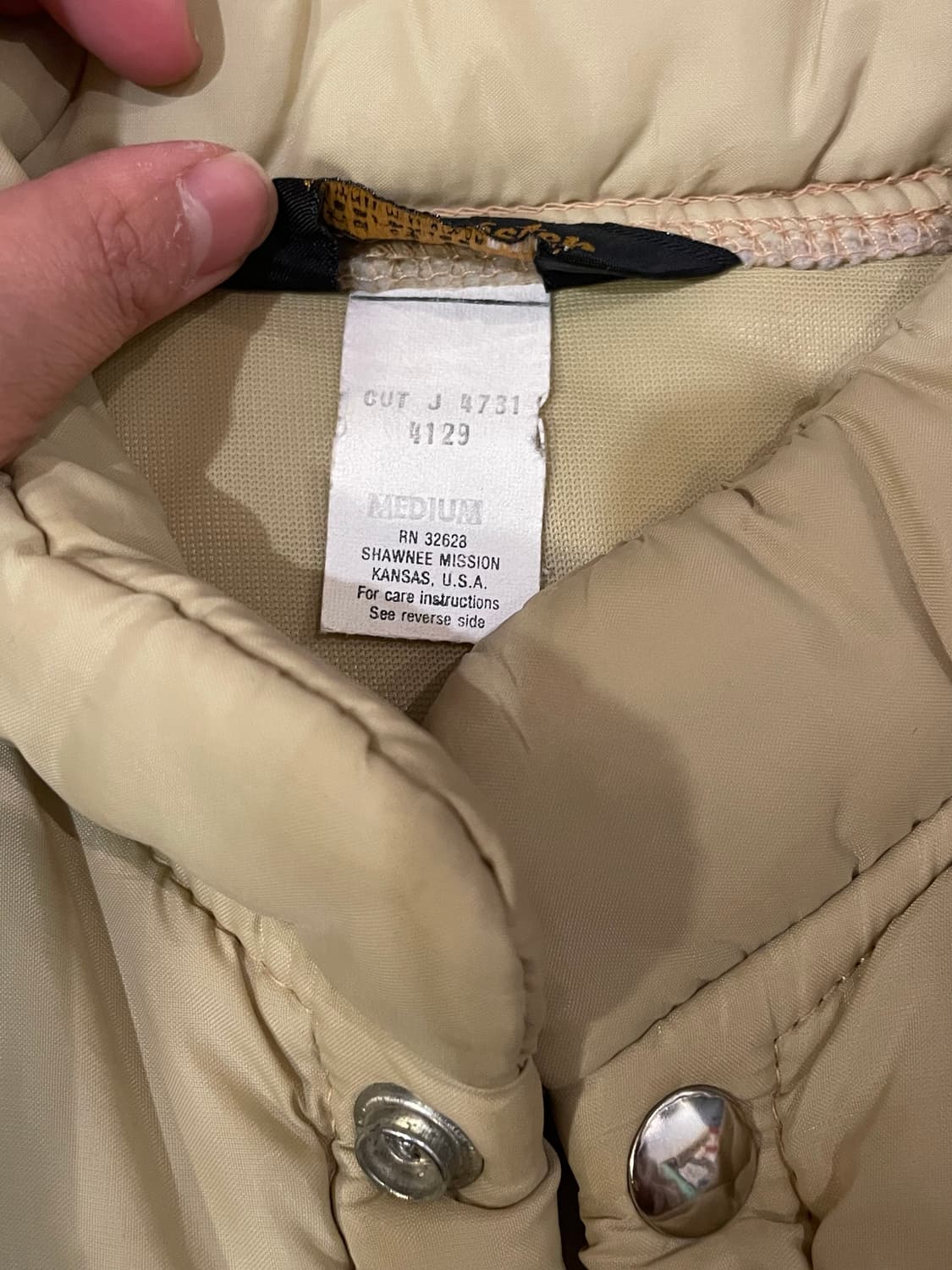 Classic Corduroy Collar Padded Vest 상품이미지4