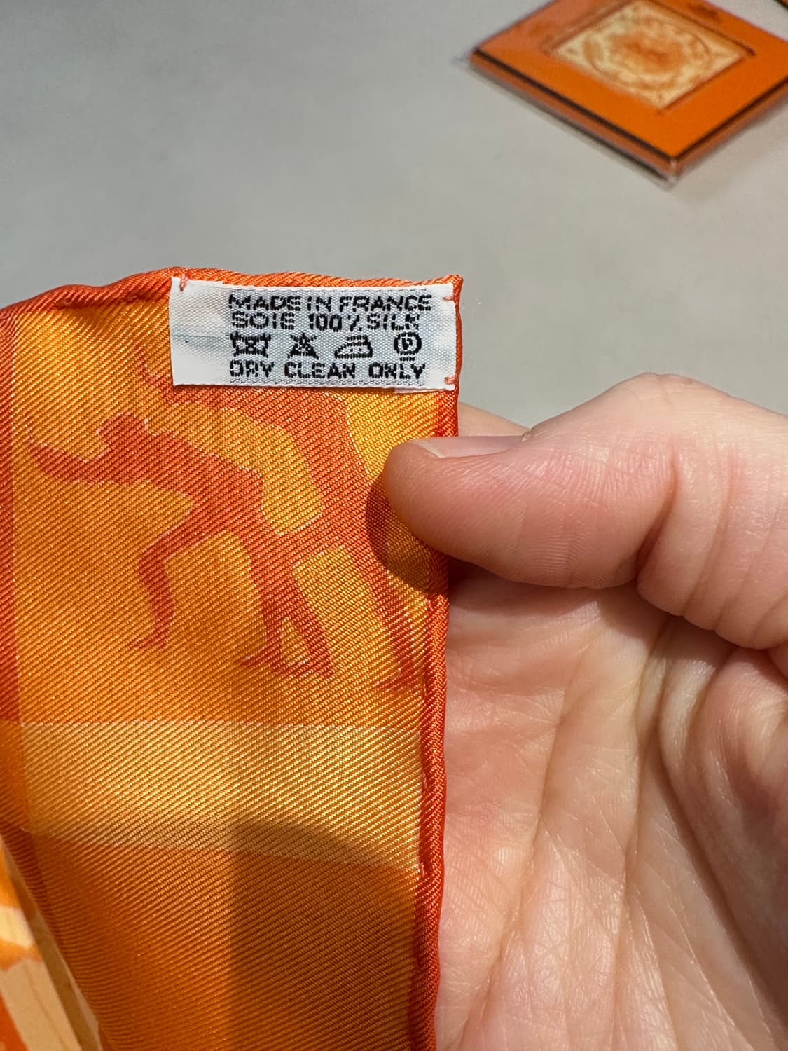 정품 에르메스 실크 스카프 오렌지 상품이미지4
