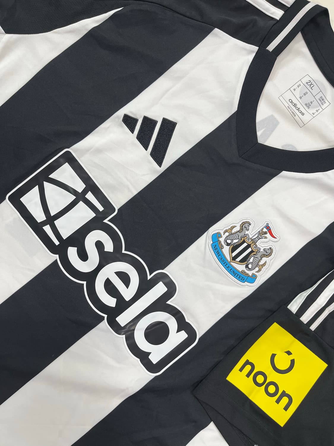 아디다스 24-25 뉴캐슬 유나이티드 FC 홈 알렉산데르 이사크 상품이미지4