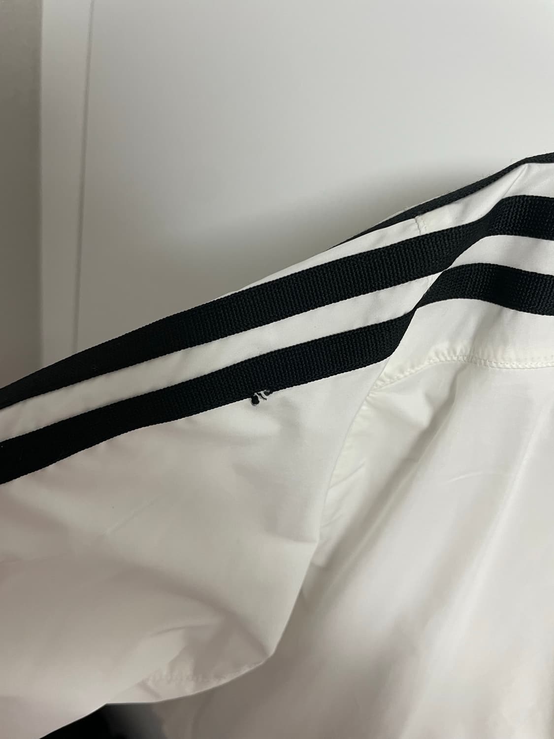 아디다스 화이트 삼선 져지 트랙탑 바람막이 빈티지 고프코어 y2k 상품이미지3