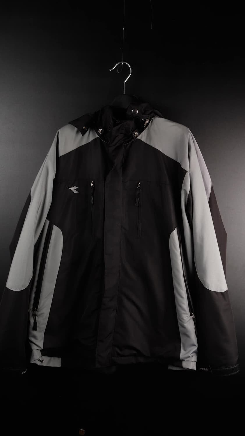 디아도라 블랙 바람막이 상품이미지2