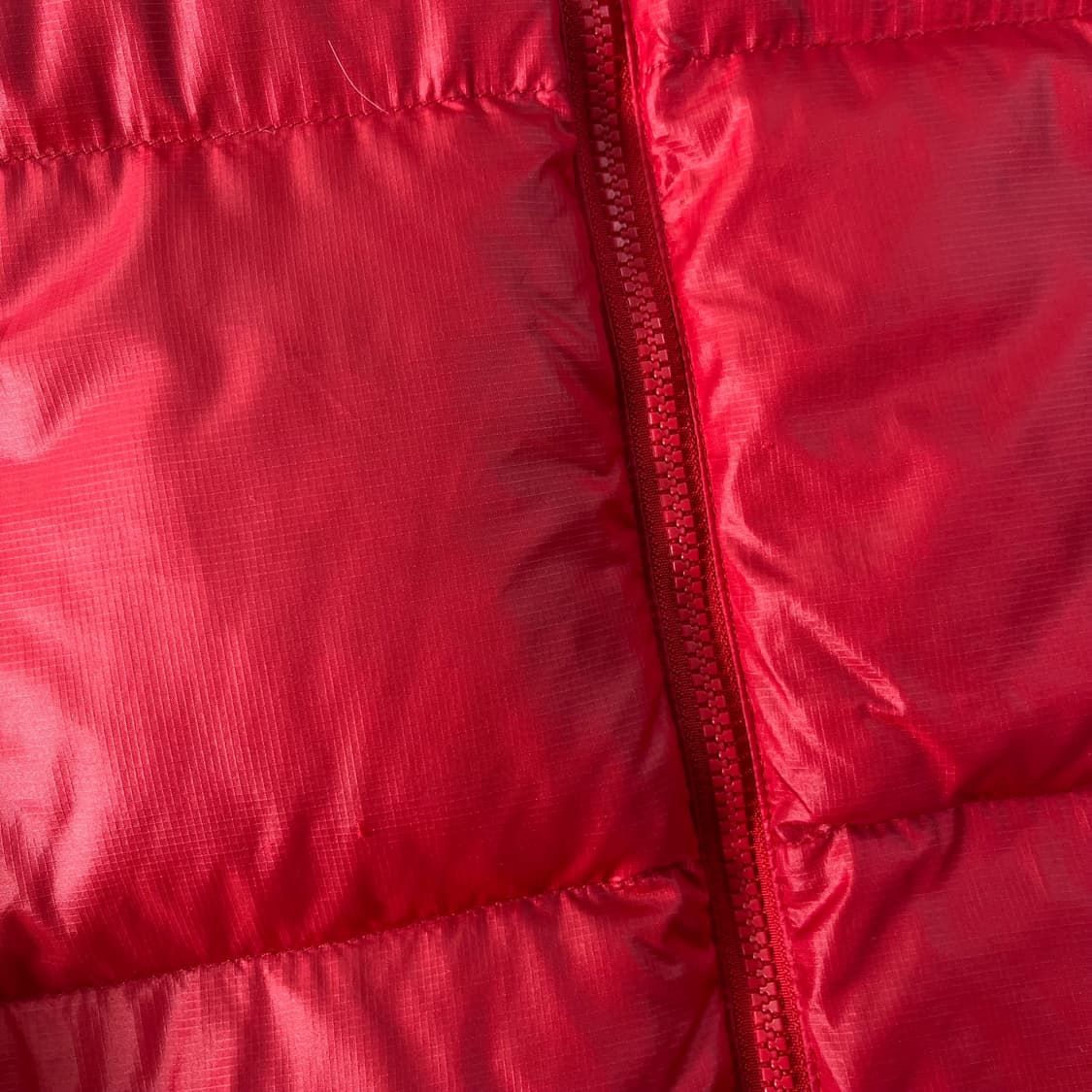 100 노스페이스 1996 눕시 체리 레드 700 패딩 상품이미지7