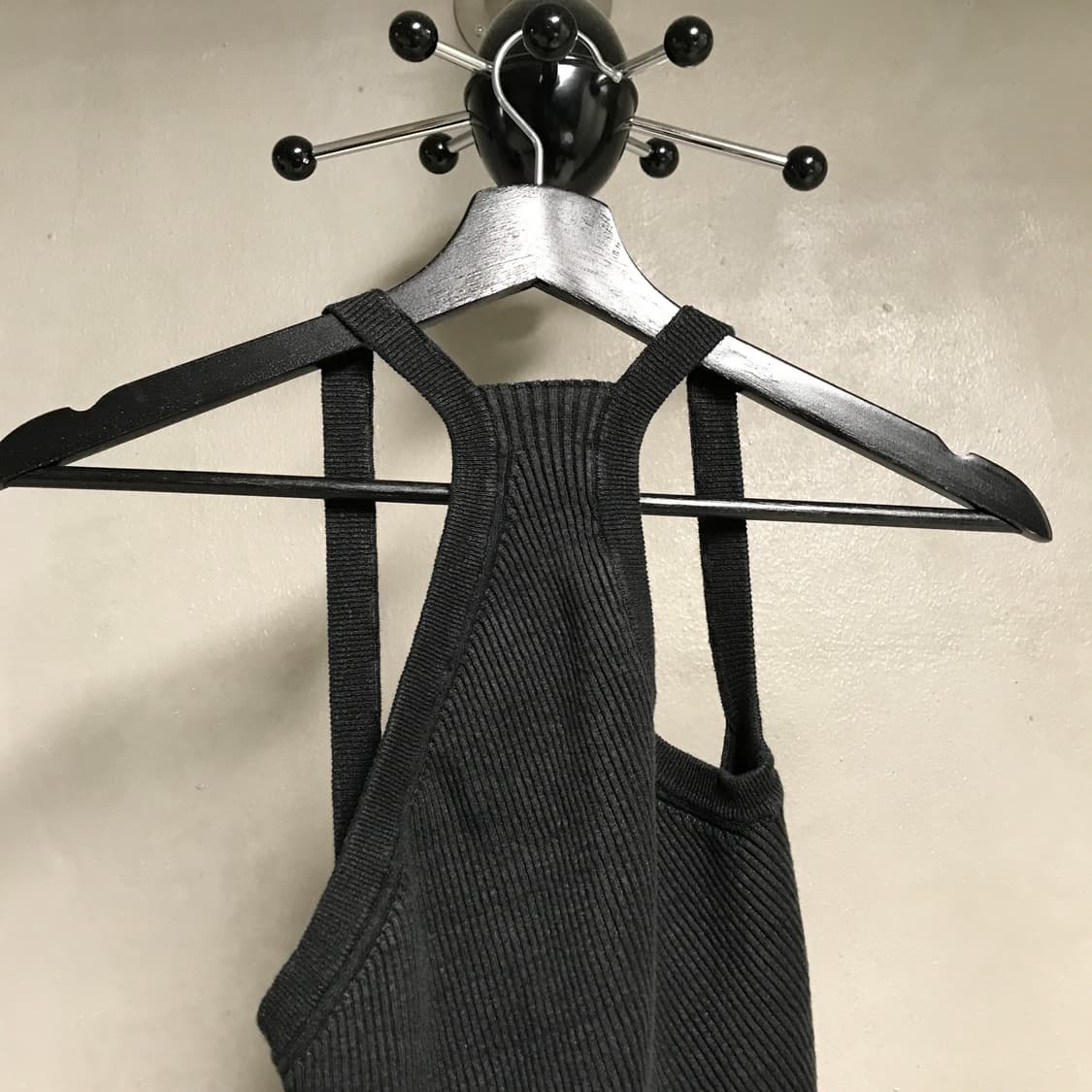 자크뮈스 슬리브리스 니트 탑 36(W) 상품이미지2