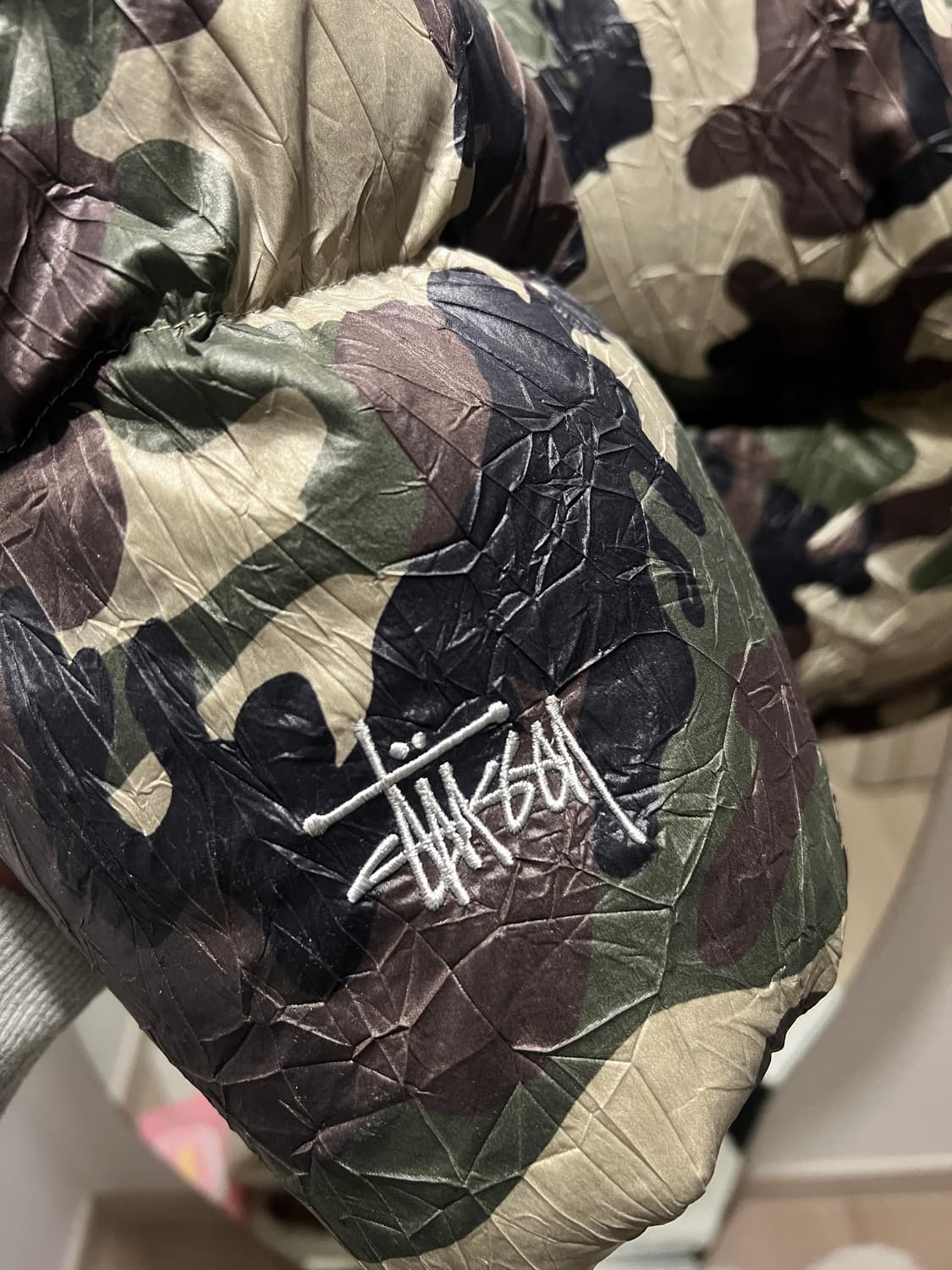 스투시 링클 나일론 다운 푸퍼 XL 우드랜드카모 상품이미지4