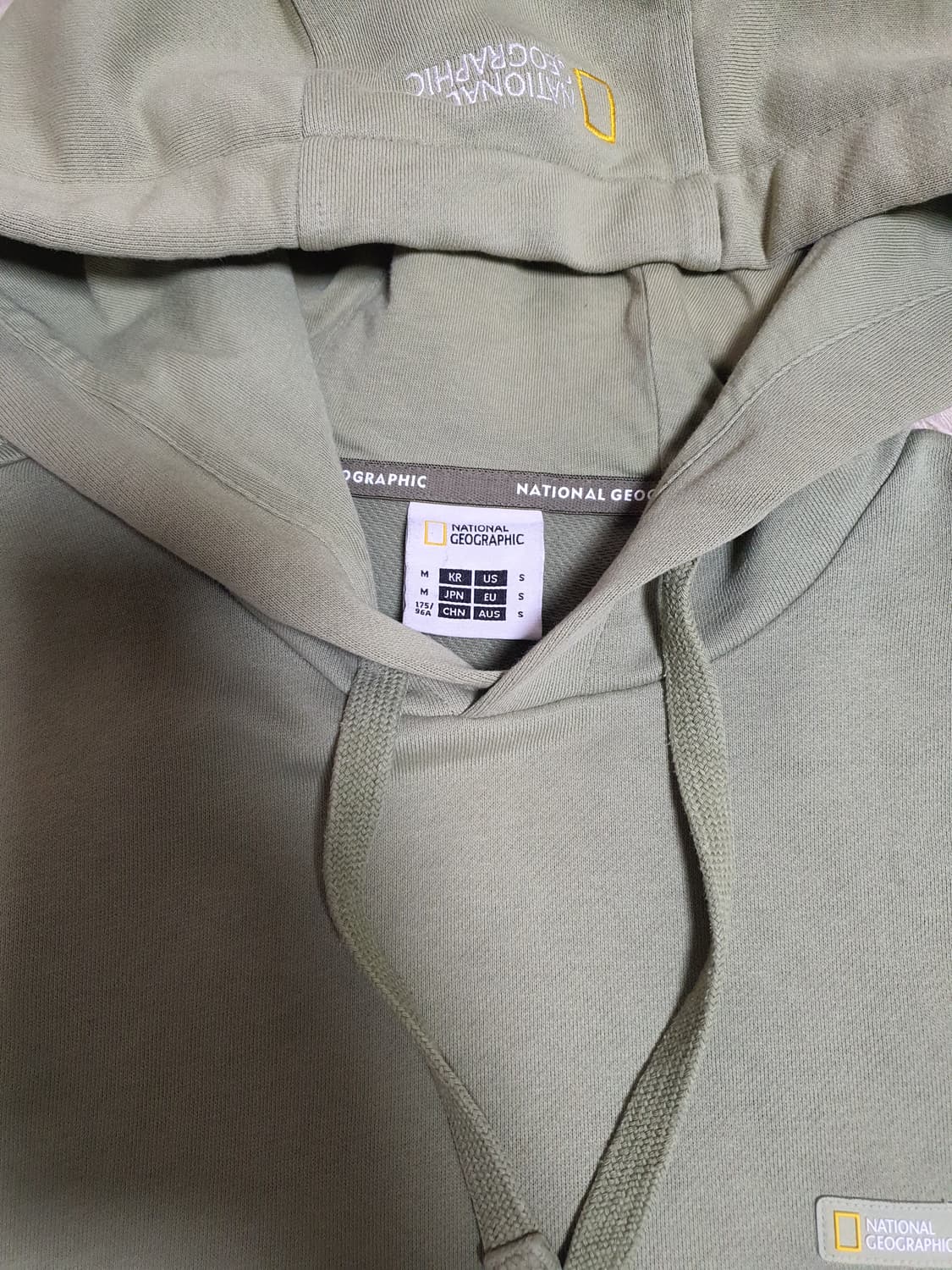 내셔널지오그래픽 후드 상태좋고깨끗해요 사이즈 100 상품이미지2