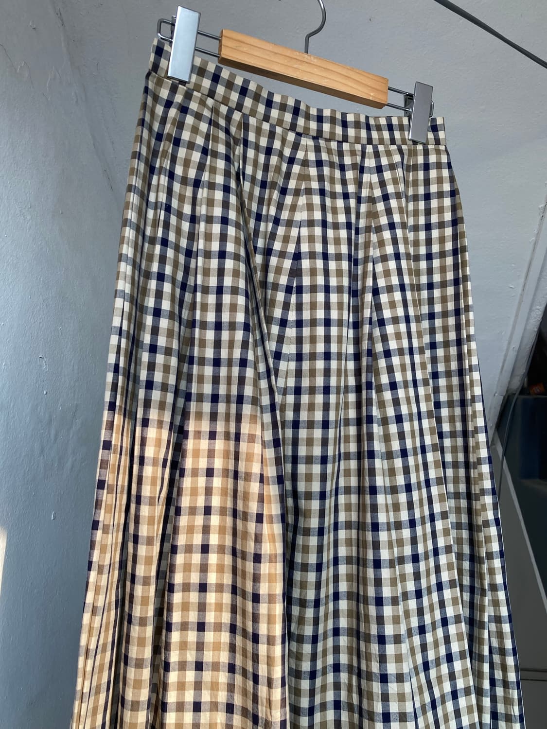 플리츠 체크 미디 스커트 상품이미지3