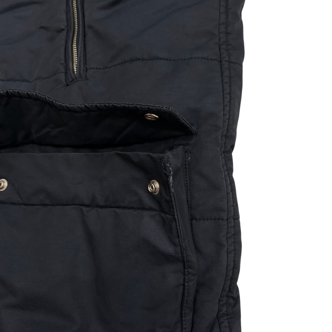 cp컴퍼니 씨피컴퍼니 누빔 바람막이 자켓 100 L 쯤 경량 패딩 스타일 상품이미지5