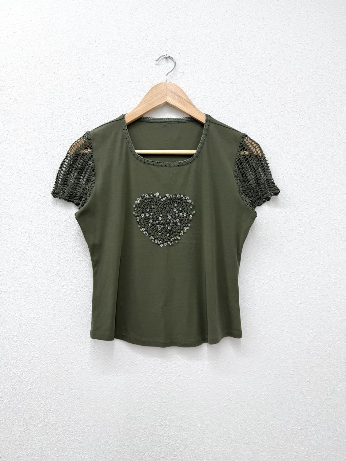 빈티지 cestlavie 카키 하트 소매 니트 티셔츠 상품이미지1