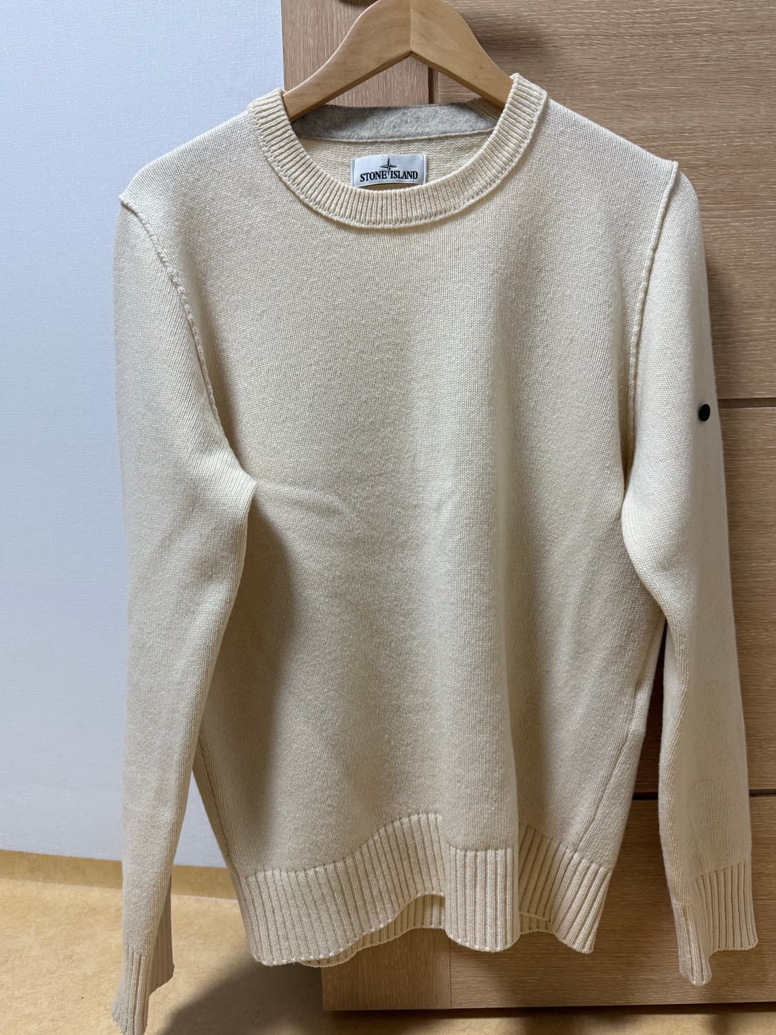스톤아일랜드 니트웨어 상품이미지1