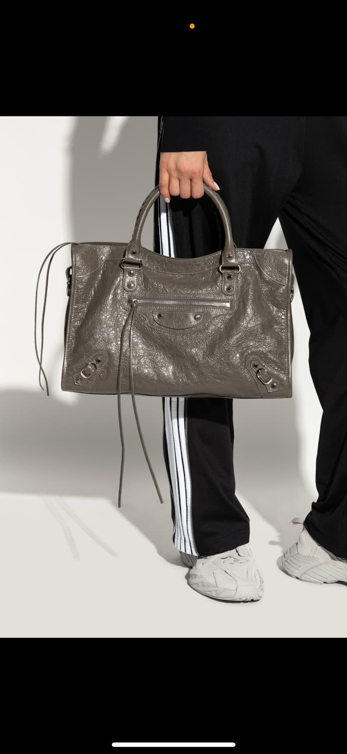 Balenciaga Le City Medium in Army Green 상품이미지8
