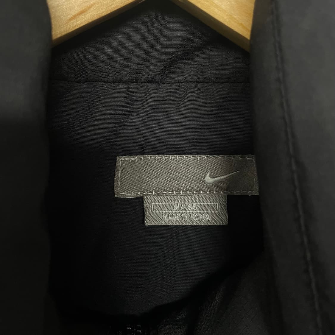 나이키 00s 스우시 뉴챔프 패딩 블랙 상품이미지4