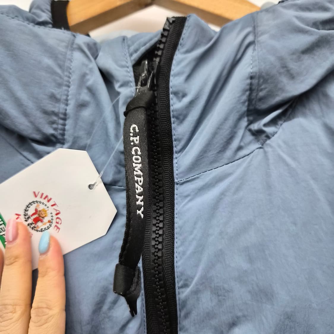 CP 컴퍼니 고글 후드 패팅 재킷 남성 M 상품이미지3