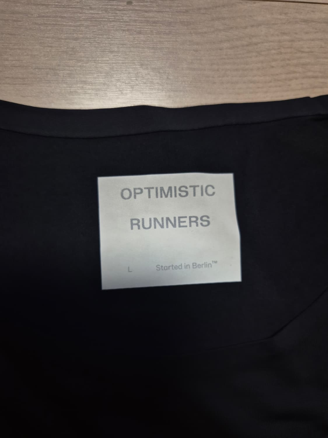 [새상품/L] Optimistic Runners 옵티미스틱러너스 탱크탑 상품이미지2