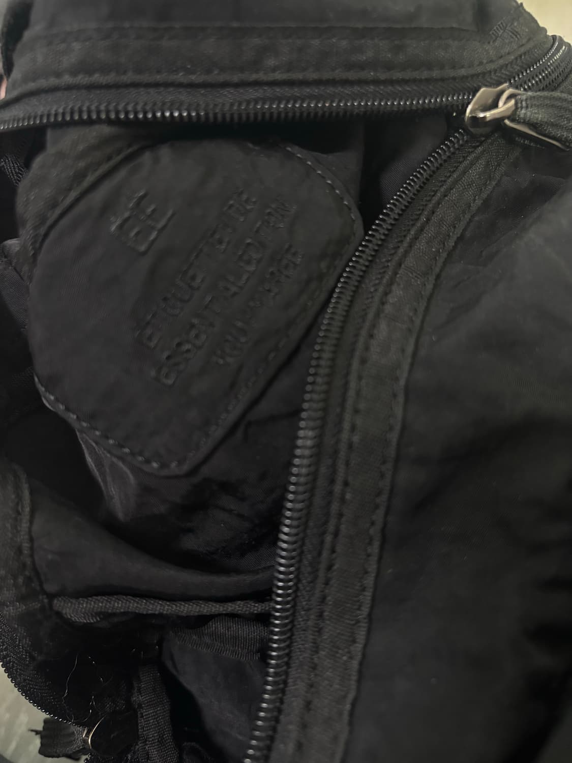 EE 누마레 백팩 S 사이즈 블랙 상품이미지4