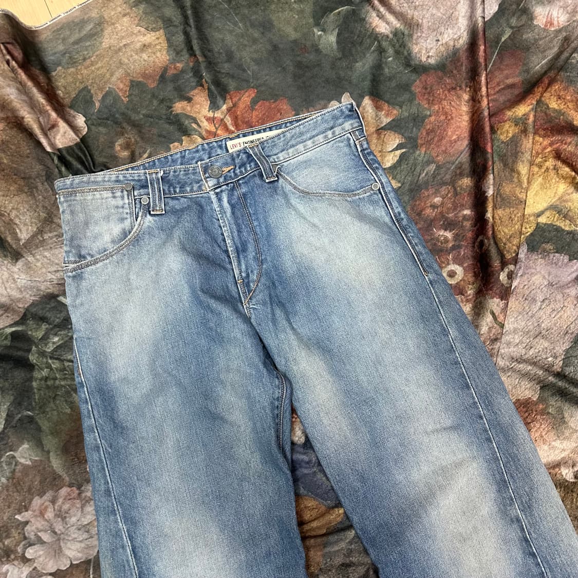 리바이스 빈티지 엔지니어드 아이스워싱와이드데님진 29 상품이미지2