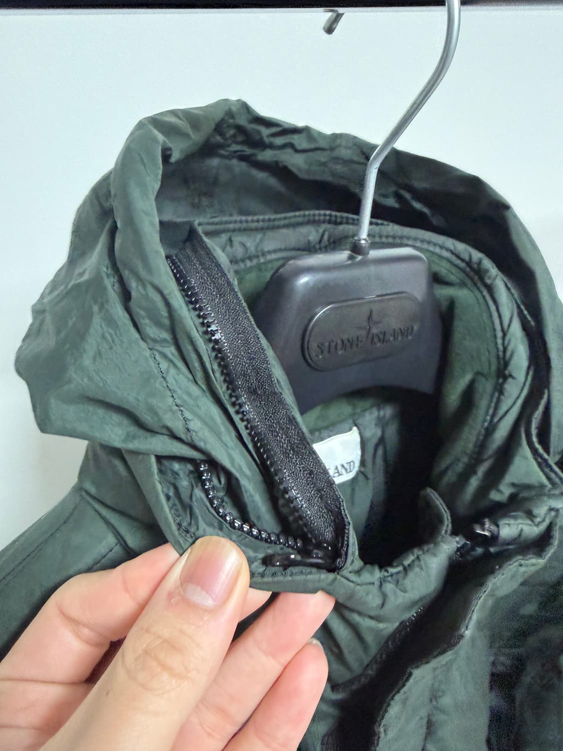 [백화점판, XL] 스톤아일랜드 크링클랩스 패딩 카키 상품이미지2