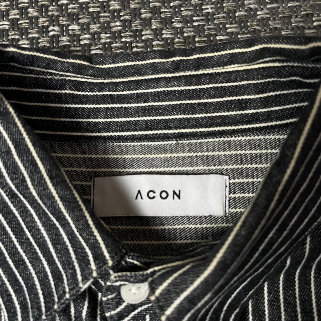 ACON 블랙 화이트 스트라이프 원포켓 데님 자켓 상품이미지4