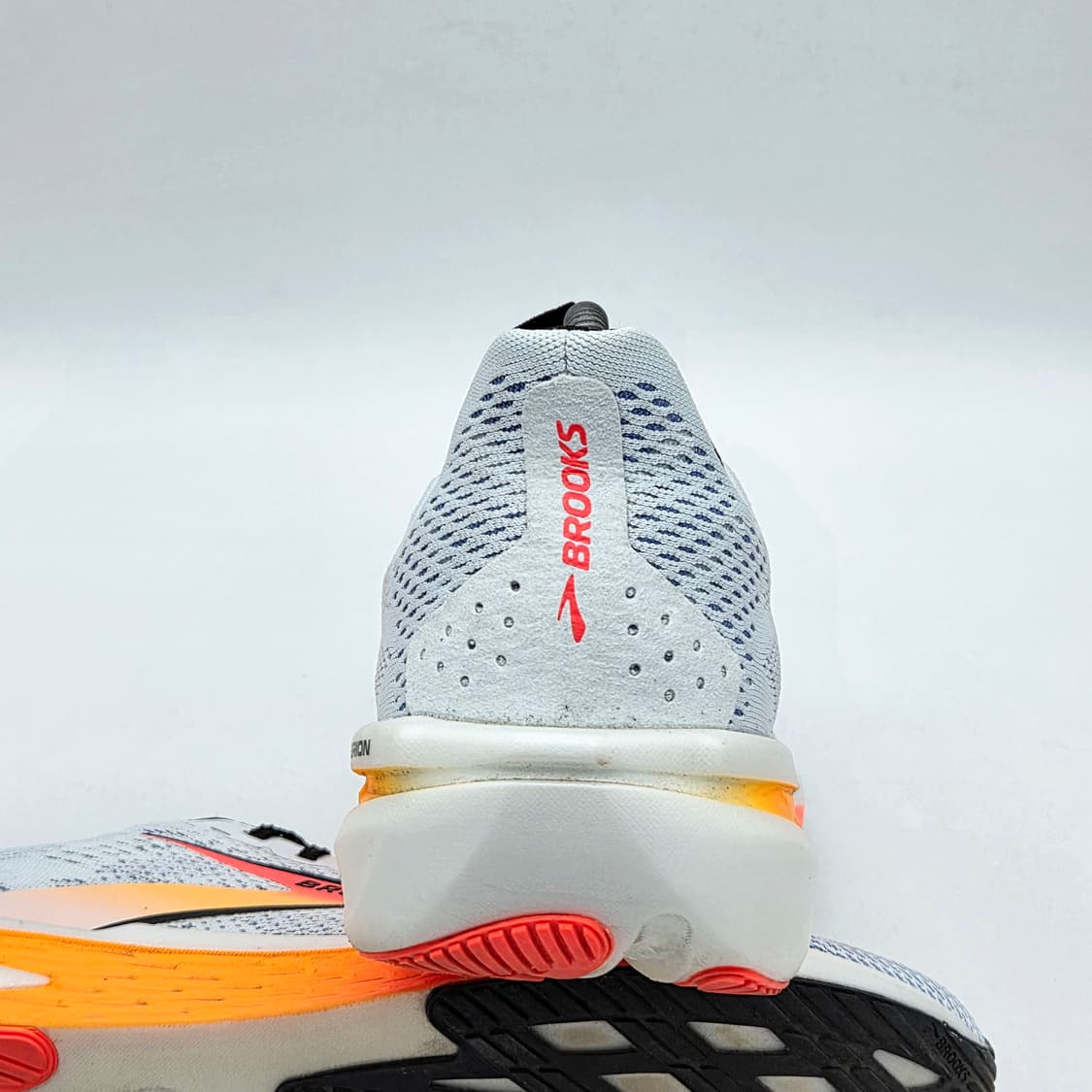 브룩스 러닝 하이페리온 GTS 2 일루젼 (285 D) 상품이미지2