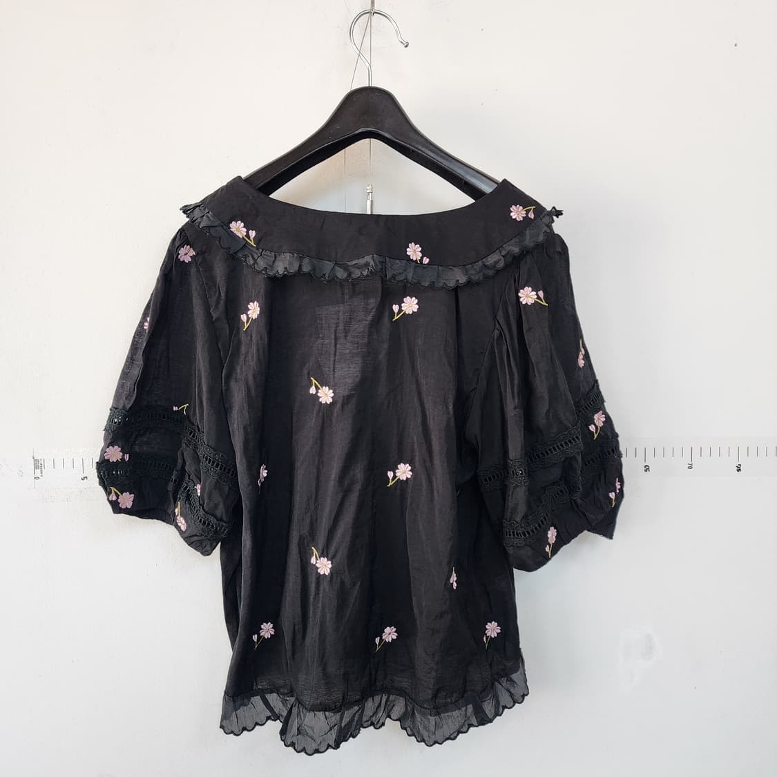 블랙 플라워 자수 레이스 블라우스 상품이미지4