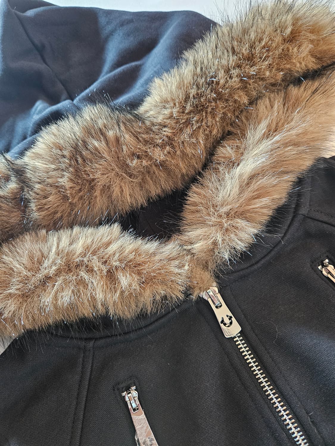 트루 릴리젼 퍼 트림 후드집업 상품이미지4