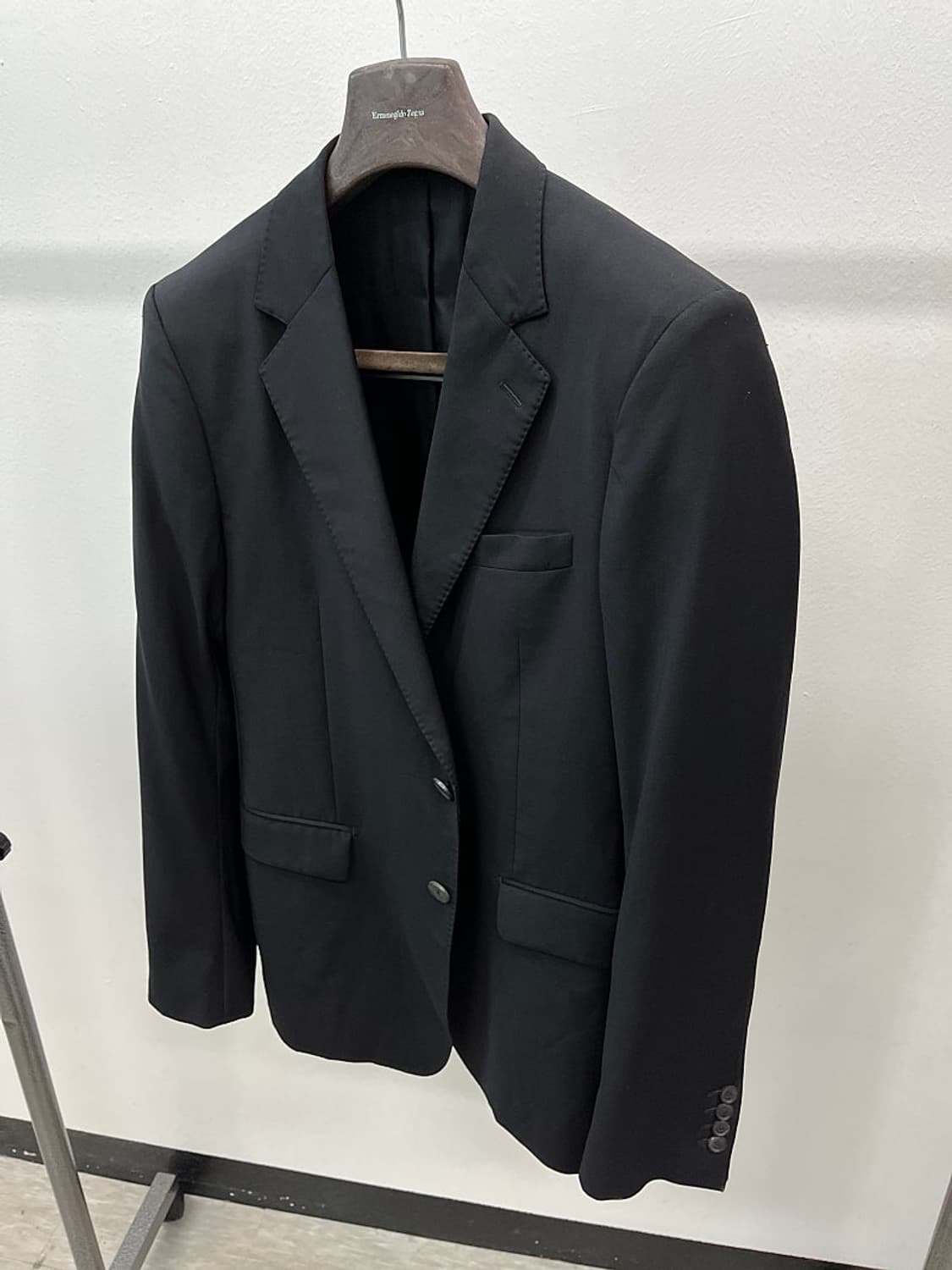 105) 구찌  
블랙 트윌 자켓 춘추 자켓 상품이미지2