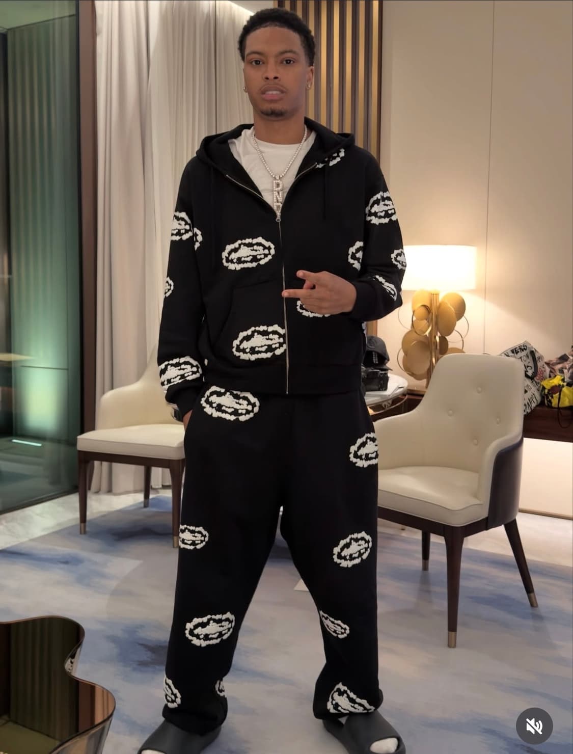 (주말까지35)코르테이즈x데님티어즈 스웻팬츠 블랙 corteiz crtz 상품이미지1