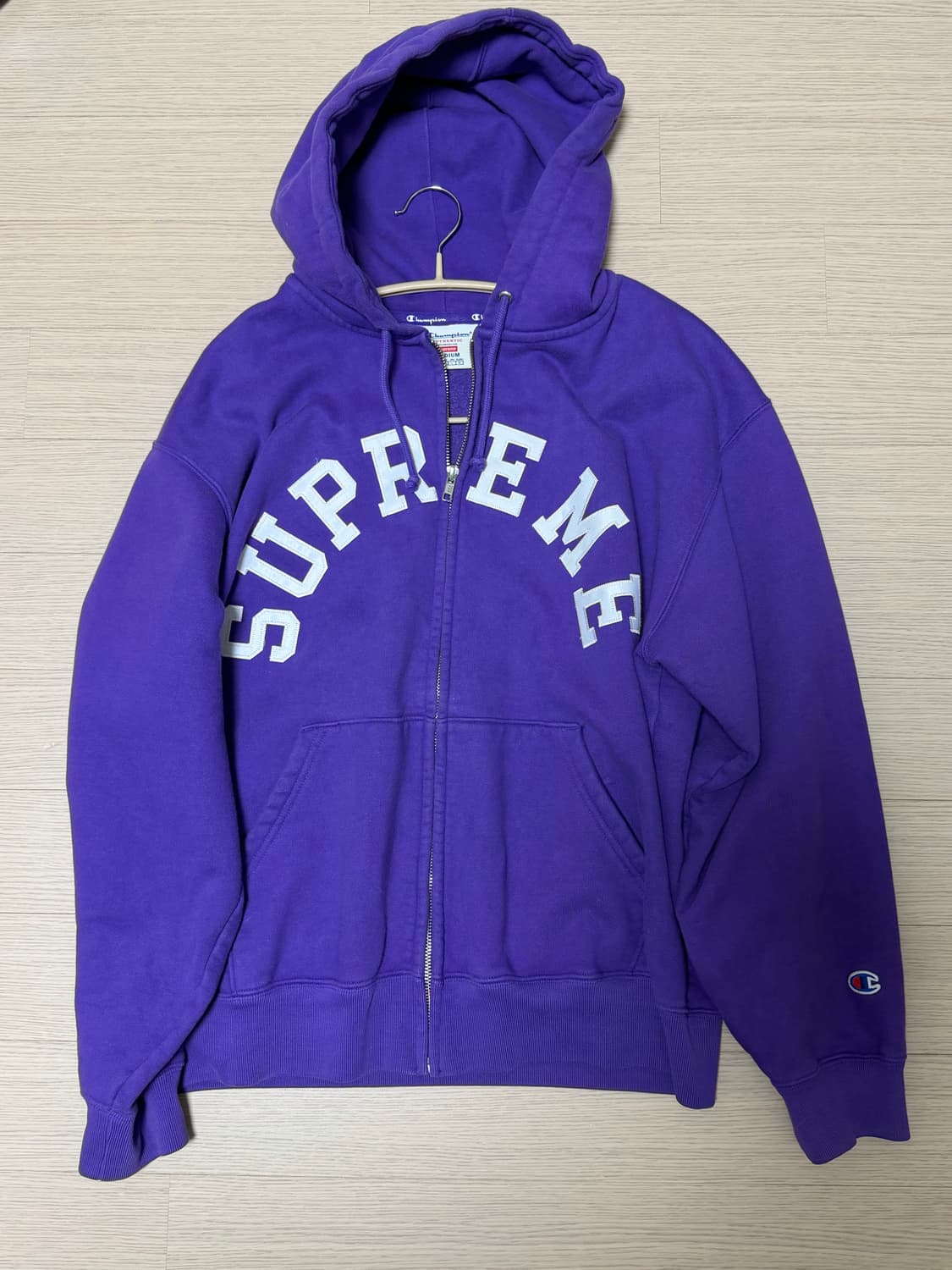 슈프림 챔피온 후드 집업 상품이미지1