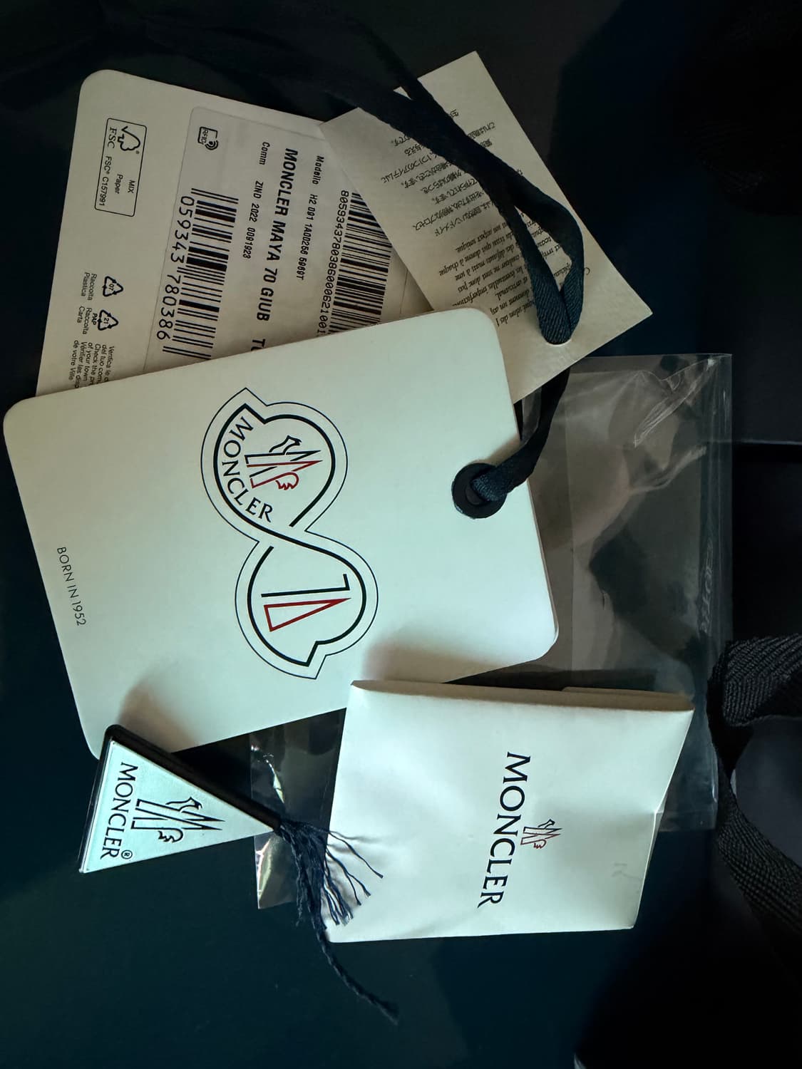 몽클레어 마야 70주년 한정판 블랙 3사이즈(L) 상품이미지5