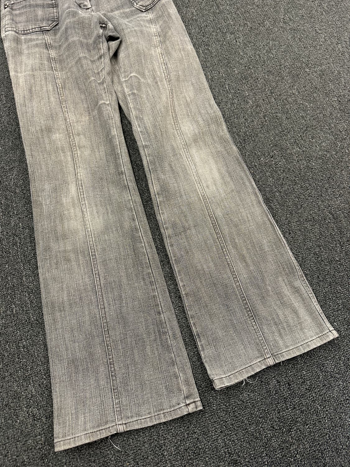 26) 재패니즈 빈티지 그레이 워싱 부츠컷 데님팬츠 상품이미지3
