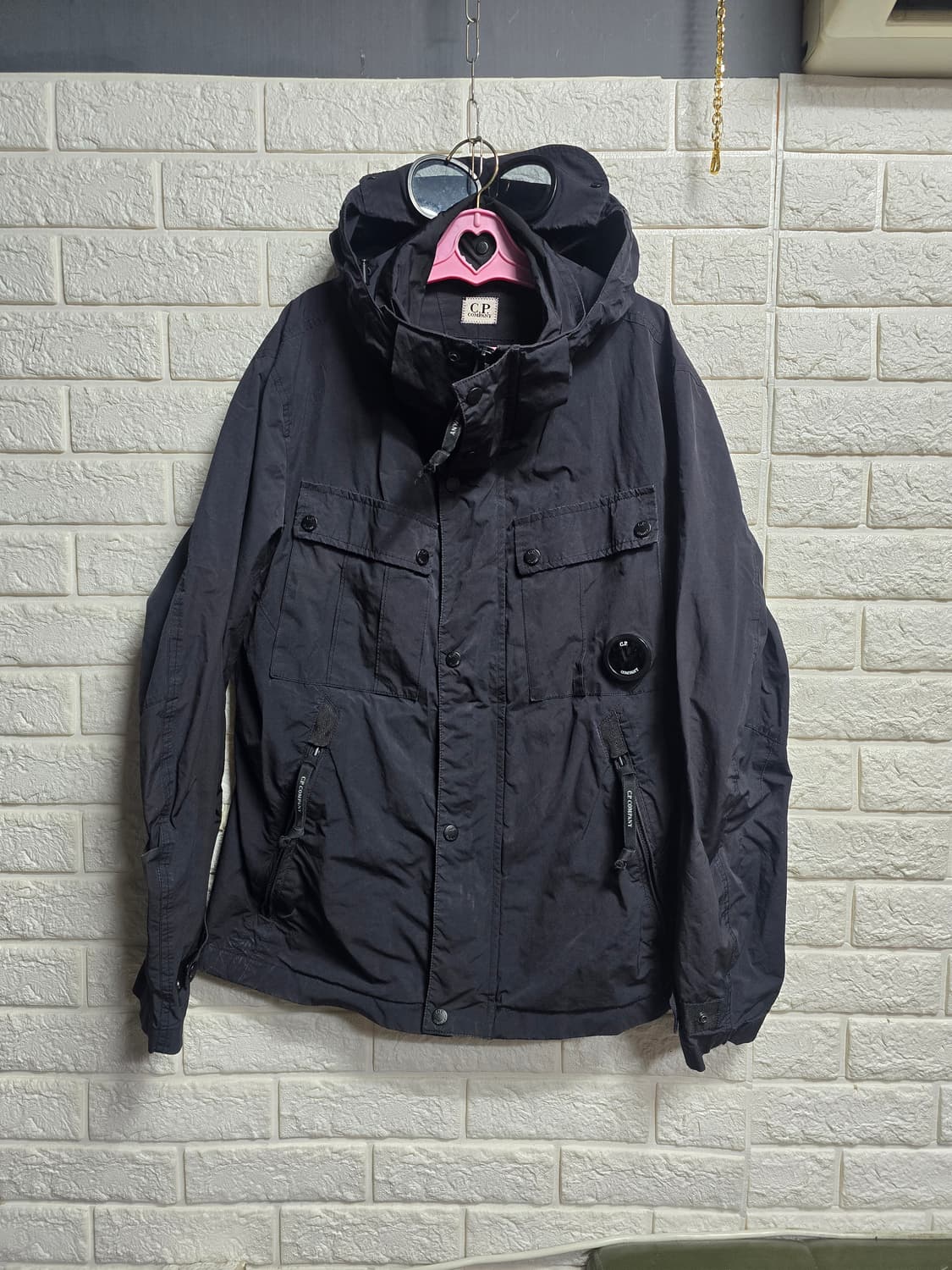 C.P.컴퍼니 고글 후드 자켓 블랙 L 상품이미지1