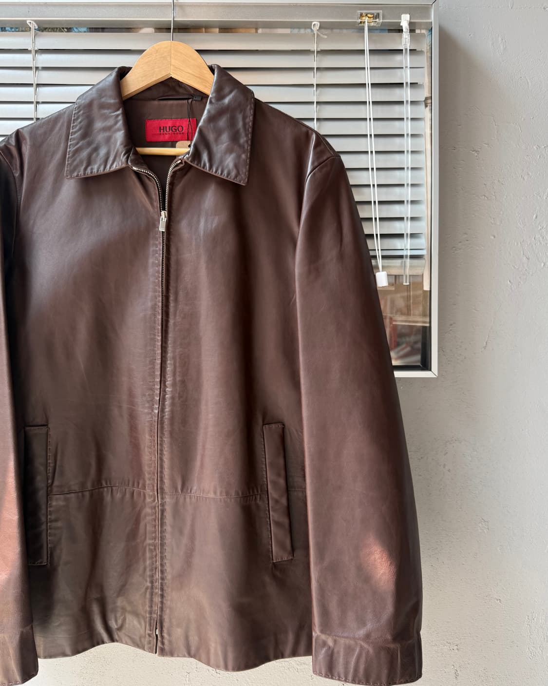 HUGO BOSS brown calfskin leather jacket 상품이미지2
