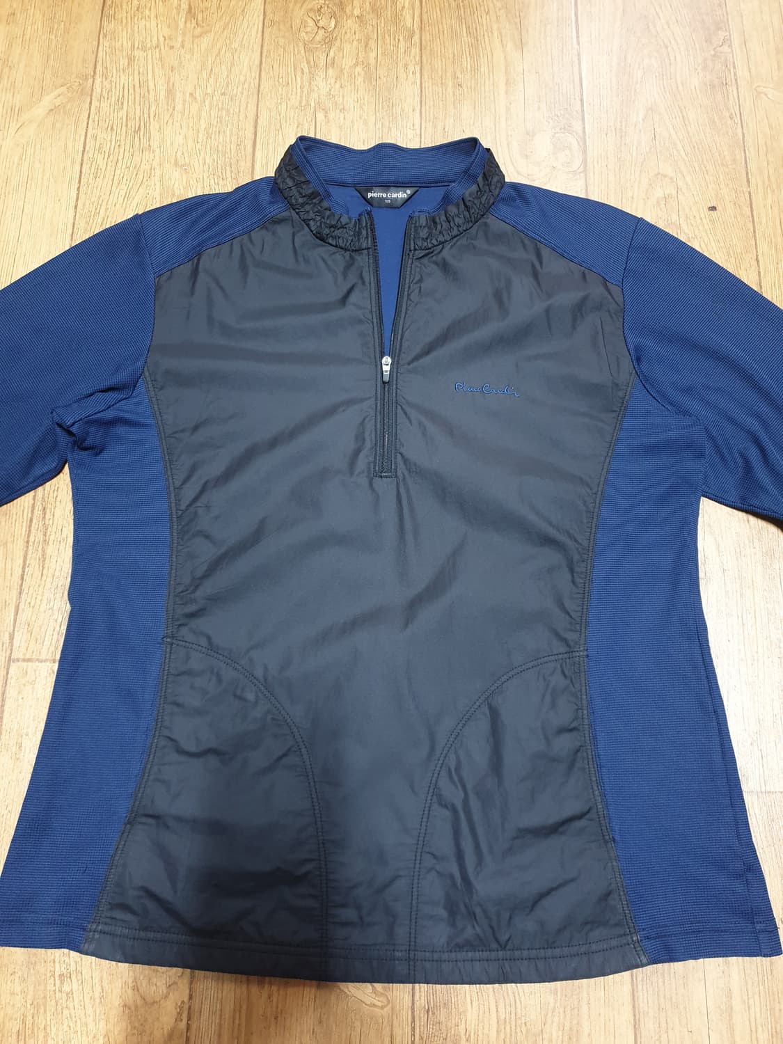 1016 피에르가르뎅 반집업 100 사이즈입니다 상품이미지1