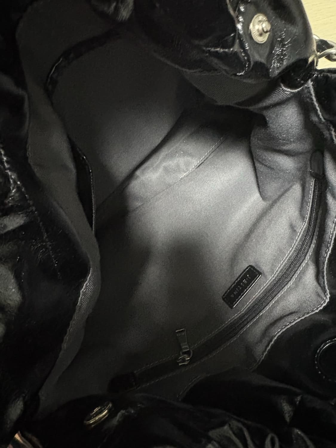 제이에스티나 일리 퀼팅 쇼퍼백 상품이미지3
