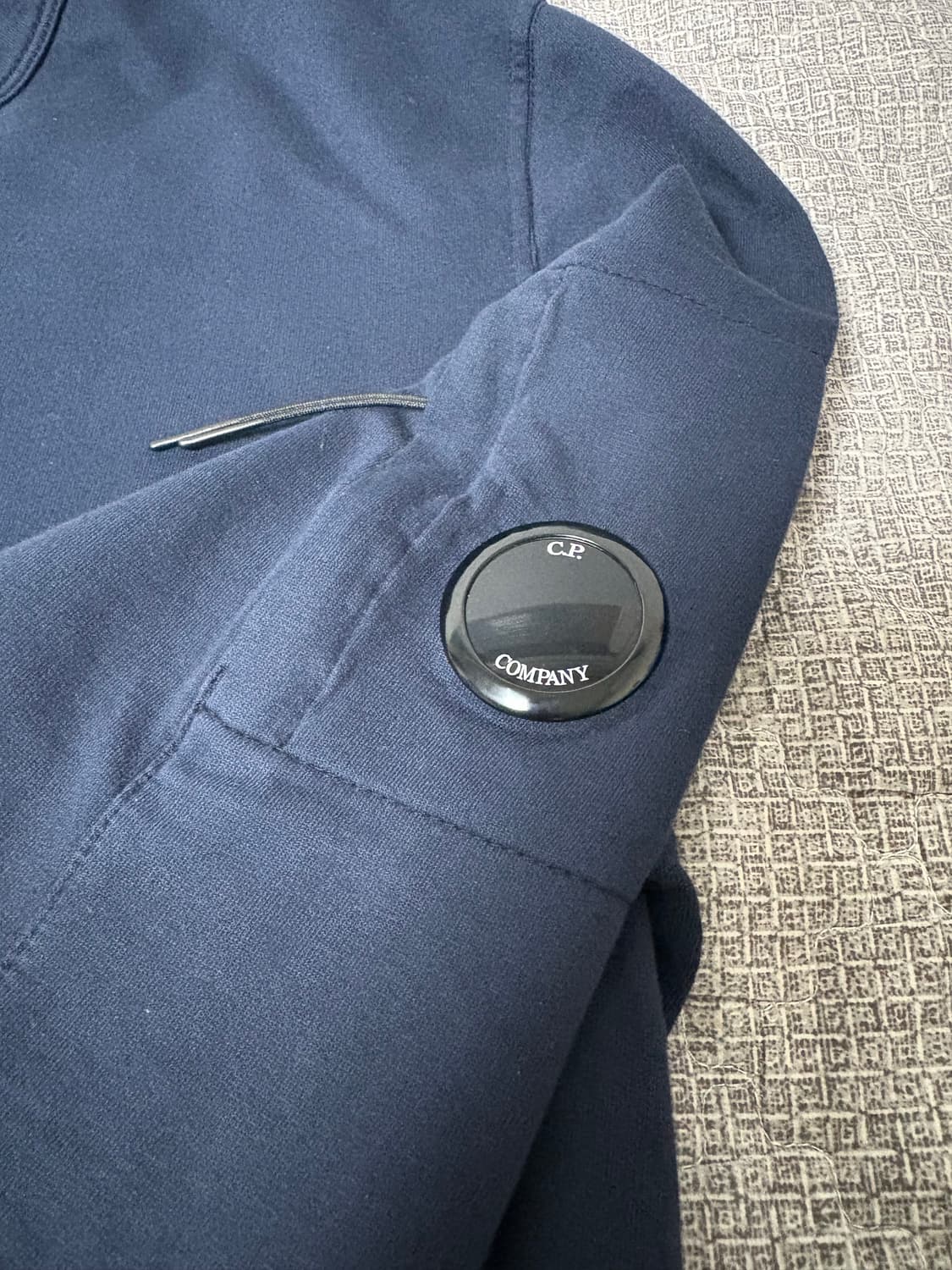 Cp컴퍼니 네이비 맨투맨 상품이미지3