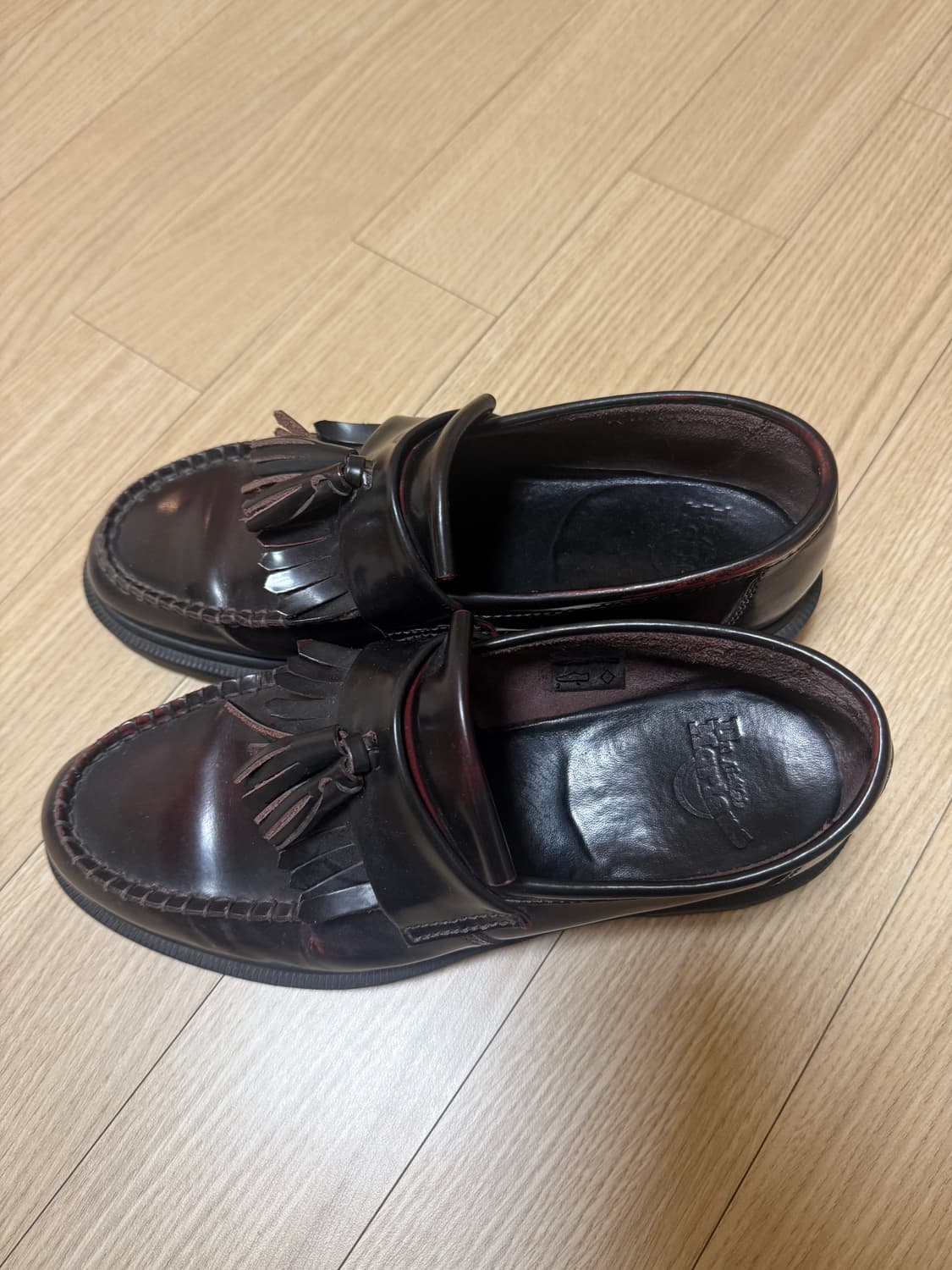 uk7,260) 119,000원 닥터마틴 아드리안 아카디아 체리레드 로퍼 상품이미지4