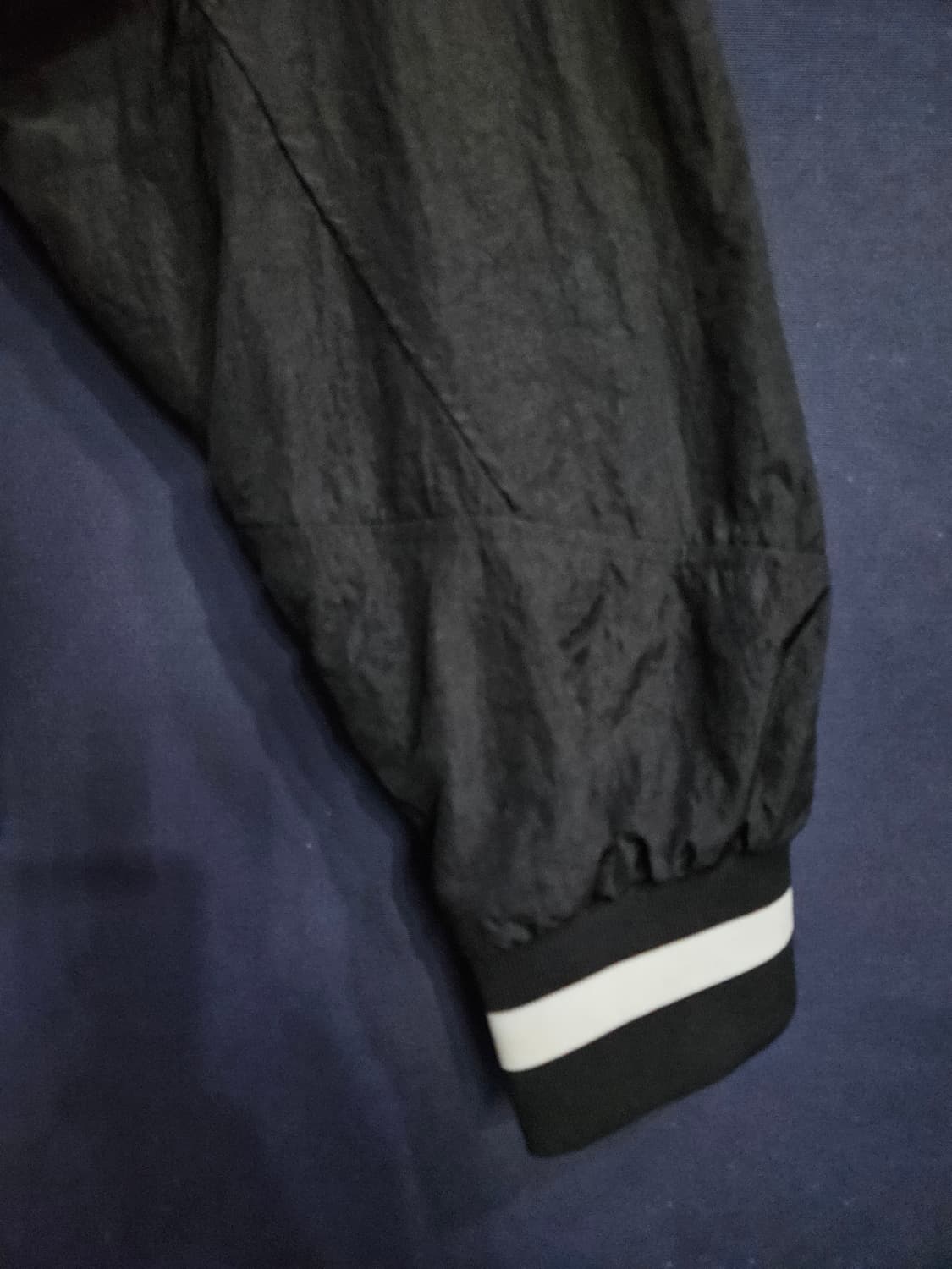 나이키 자수로고 블랙 남성 95~100 이노락 집업자켓  상품이미지5