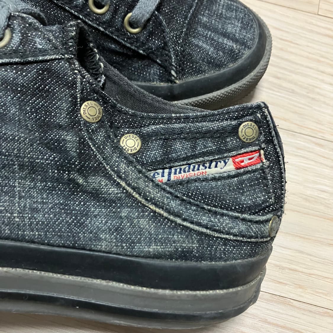 Diesel 디젤 희귀 데님 스니커즈 255 상품이미지4