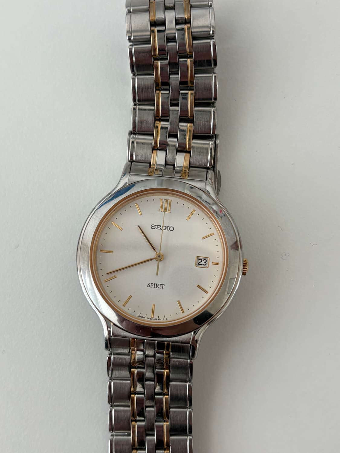 Seiko 90s spirit white dial combi quartz 상품이미지3